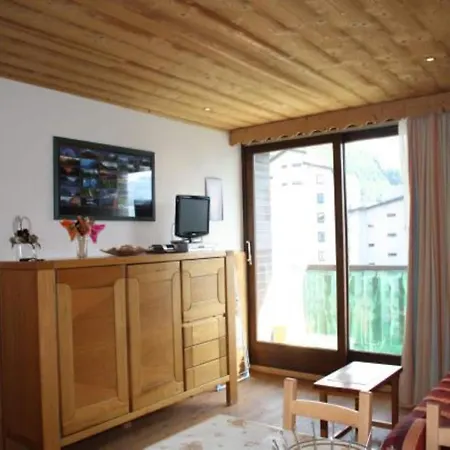 On The Ski-slope Apartment